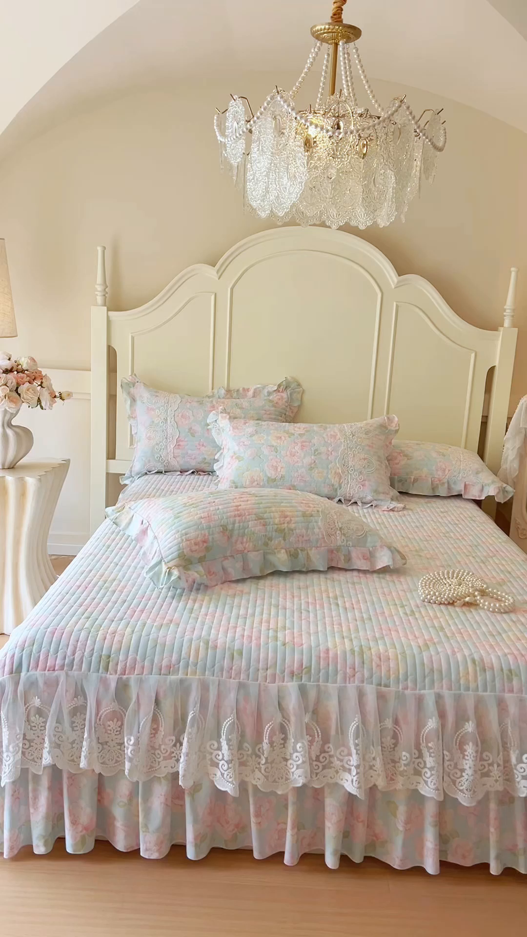 91家纺网 家纺一手货源 找家纺 恋尚2025新款全棉纯棉印花床裙单床裙床裙单品床裙控价135起！四件套控价260元起！ 梦蔓花姿