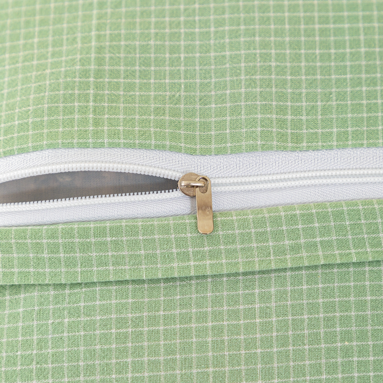 91家纺网 家纺一手货源 找家纺 织布人 2025新款枕芯全棉纯棉手提袋卡通婴幼儿童枕头学生枕开学季宿舍枕头枕芯 全棉卡通手提枕-螃蟹有钳 30x50cm/只