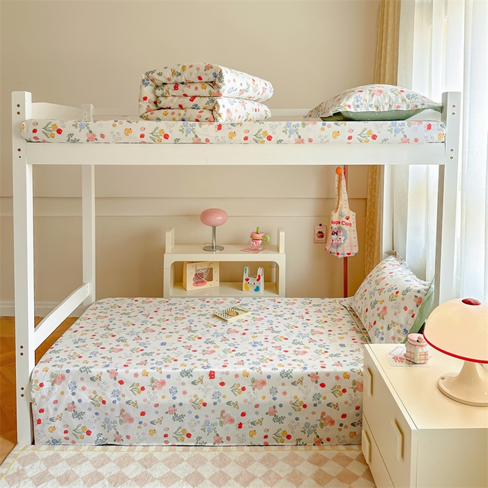 91家纺网 家纺一手货源 找家纺 小叮当家纺仓储工厂店 2025新款舒适亲肤全棉纯棉斜纹印花学生三件套 那年夏天