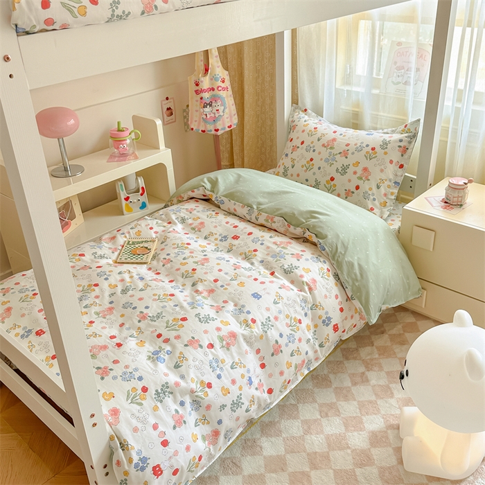 91家纺网 家纺一手货源 找家纺 小叮当家纺仓储工厂店 2025新款舒适亲肤全棉纯棉斜纹印花学生三件套 那年夏天