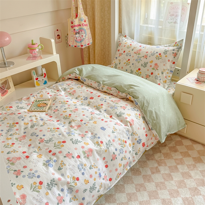 91家纺网 家纺一手货源 找家纺 小叮当家纺仓储工厂店 2025新款舒适亲肤全棉纯棉斜纹印花学生三件套 那年夏天