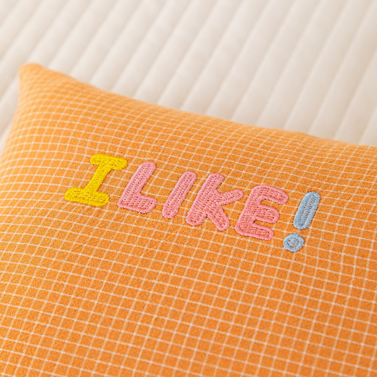 91家纺网 家纺一手货源 找家纺 织布人 2025新款枕芯全棉纯棉手提袋卡通婴幼儿童枕头学生枕开学季宿舍枕头枕芯 全棉卡通手提枕-小鸡唱歌 30x50cm/只