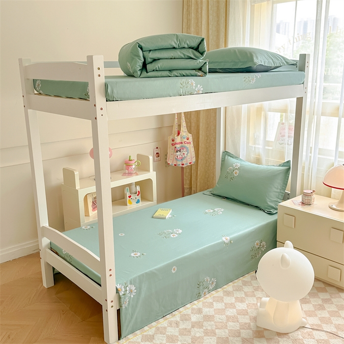 91家纺网 家纺一手货源 找家纺 小叮当家纺仓储工厂店 2025新款舒适亲肤全棉纯棉斜纹印花学生三件套 清新雏菊