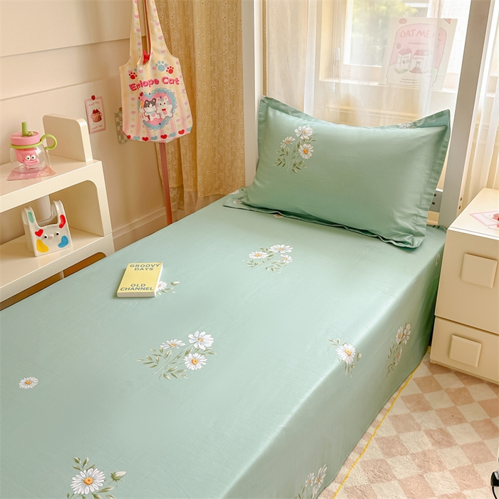 91家纺网 家纺一手货源 找家纺 小叮当家纺仓储工厂店 2025新款舒适亲肤全棉纯棉斜纹印花学生三件套 清新雏菊