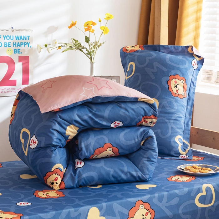 91家纺网 家纺一手货源 找家纺 小叮当家纺仓储工厂店 2025新款舒适亲肤全棉纯棉斜纹印花学生三件套 甜甜的梦