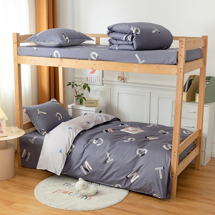 91家纺网 家纺一手货源 找家纺 小叮当家纺仓储工厂店 2025新款舒适亲肤全棉纯棉斜纹印花学生三件套 文艺青年