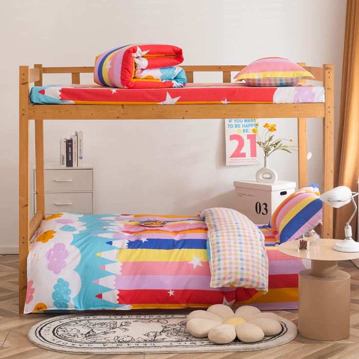 91家纺网 家纺一手货源 找家纺 小叮当家纺仓储工厂店 2025新款舒适亲肤全棉纯棉斜纹印花学生三件套 五彩缤纷