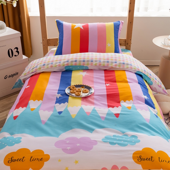 91家纺网 家纺一手货源 找家纺 小叮当家纺仓储工厂店 2025新款舒适亲肤全棉纯棉斜纹印花学生三件套 五彩缤纷