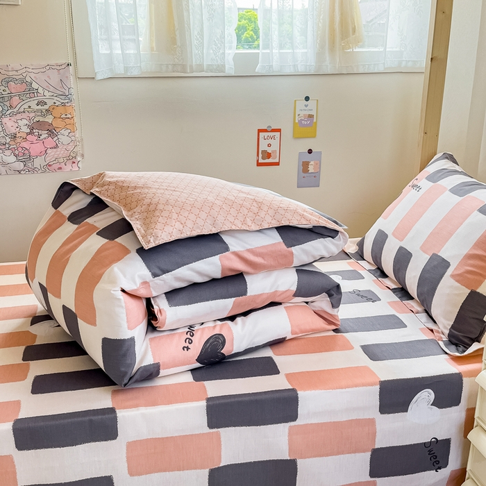 91家纺网 家纺一手货源 找家纺 小叮当家纺仓储工厂店 2025新款舒适亲肤全棉纯棉斜纹印花学生三件套 小甜心