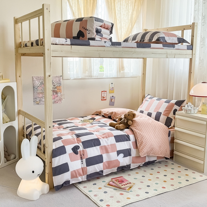 91家纺网 家纺一手货源 找家纺 小叮当家纺仓储工厂店 2025新款舒适亲肤全棉纯棉斜纹印花学生三件套 小甜心