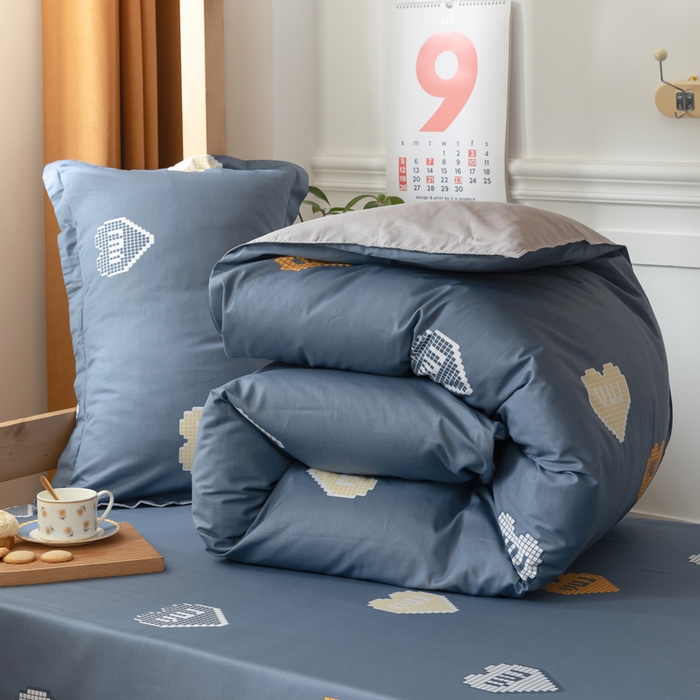 91家纺网 家纺一手货源 找家纺 小叮当家纺仓储工厂店 2025新款舒适亲肤全棉纯棉斜纹印花学生三件套 心动