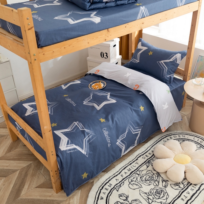 91家纺网 家纺一手货源 找家纺 小叮当家纺仓储工厂店 2025新款舒适亲肤全棉纯棉斜纹印花学生三件套 星际