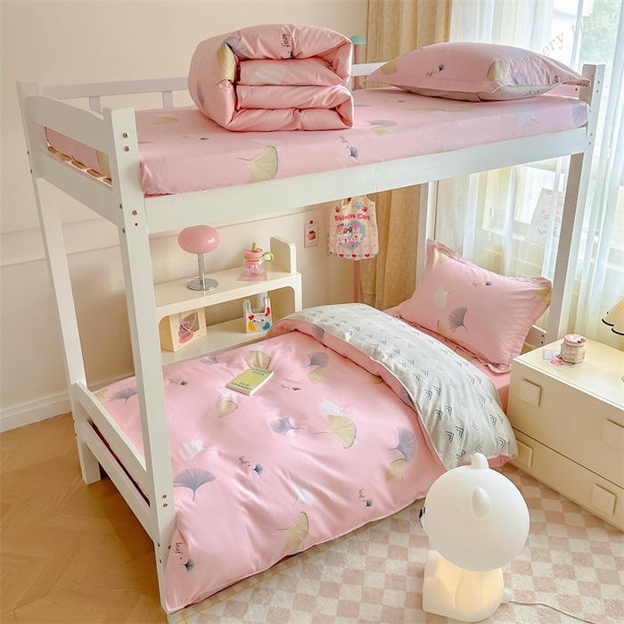 91家纺网 家纺一手货源 找家纺 小叮当家纺仓储工厂店 2025新款舒适亲肤全棉纯棉斜纹印花学生三件套 银杏叶-粉