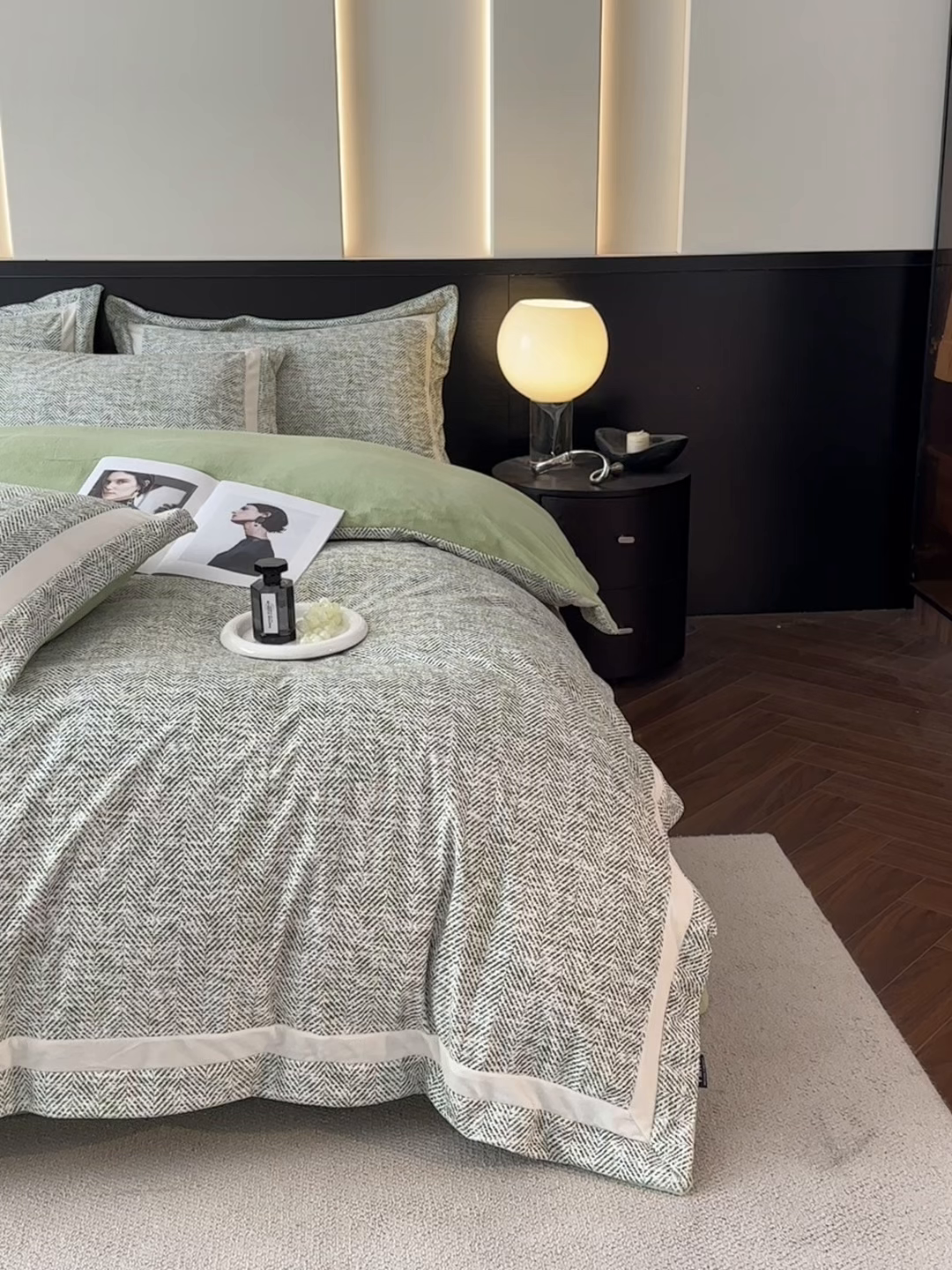 91家纺网 家纺一手货源 找家纺 羽梦家纺 2025款数码印花全消光260克牛奶绒轻奢简约工艺款四件套 数码-绿澜