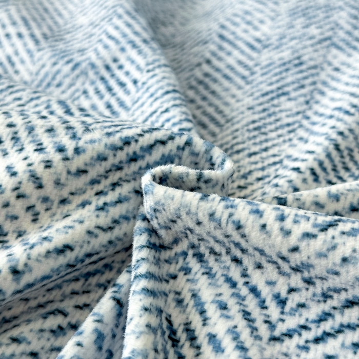 91家纺网 家纺一手货源 找家纺 羽梦家纺 2025款数码印花全消光260克牛奶绒轻奢简约工艺款四件套 数码-蔚蓝