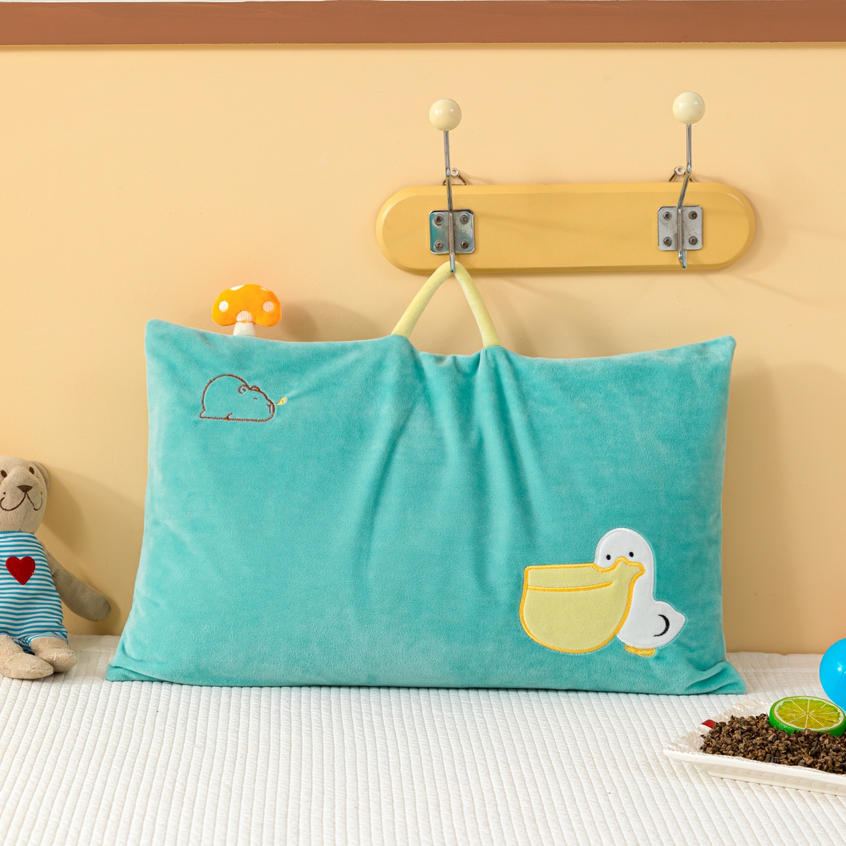 91家纺网 家纺一手货源 找家纺 （总）织布人 2025新款荞麦枕婴肤绒卡通儿童荞麦枕学生枕开学季宿舍枕头枕芯