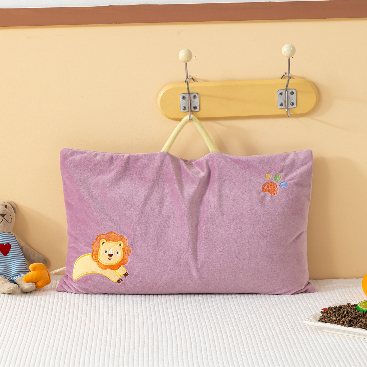 91家纺网 家纺一手货源 找家纺 （总）织布人 2025新款荞麦枕婴肤绒卡通儿童荞麦枕学生枕开学季宿舍枕头枕芯