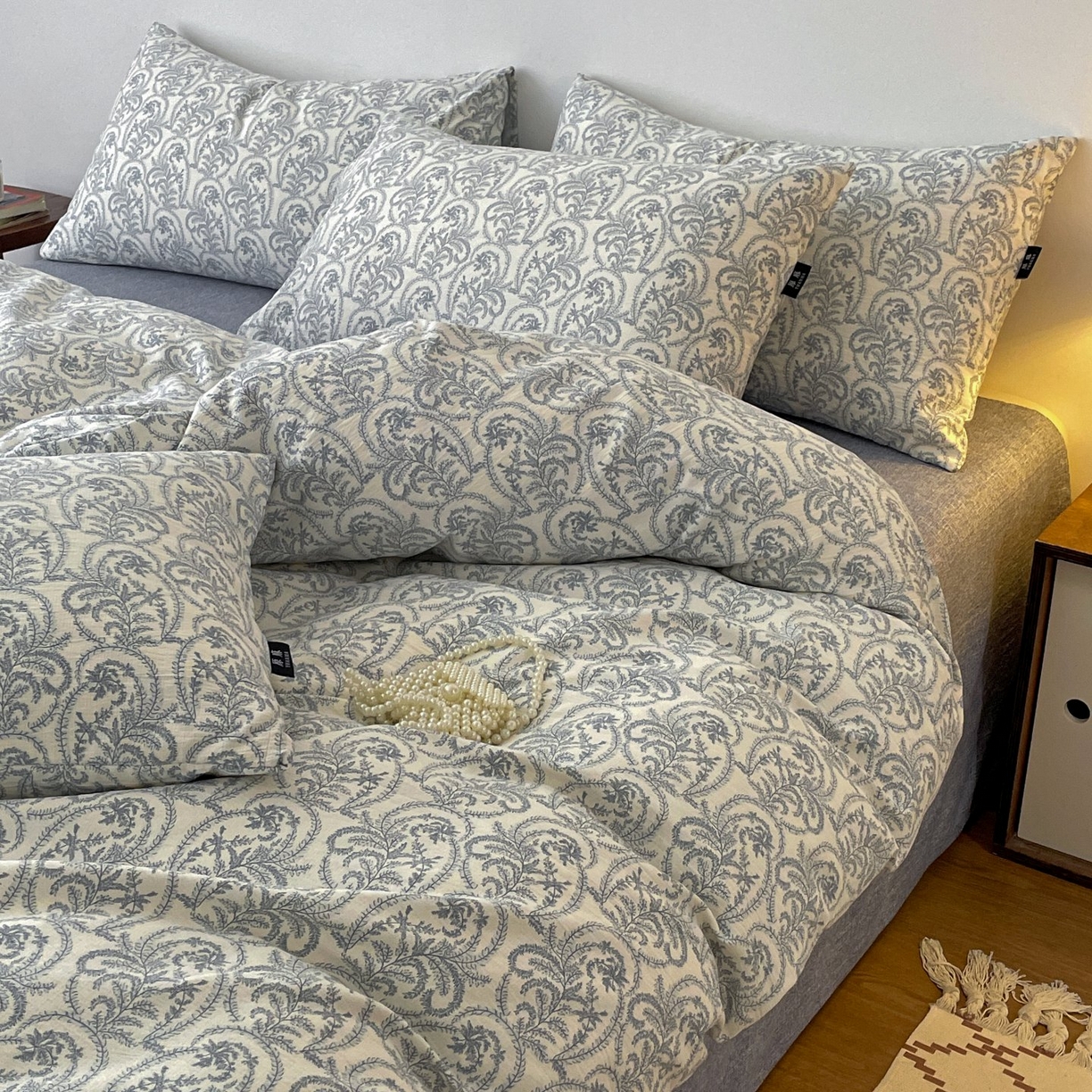 91家纺网 家纺一手货源 找家纺 梦纤绒 2025秋冬新款A类高克重亚麻复古诧季风原麻系列四件套 卡曼蓝