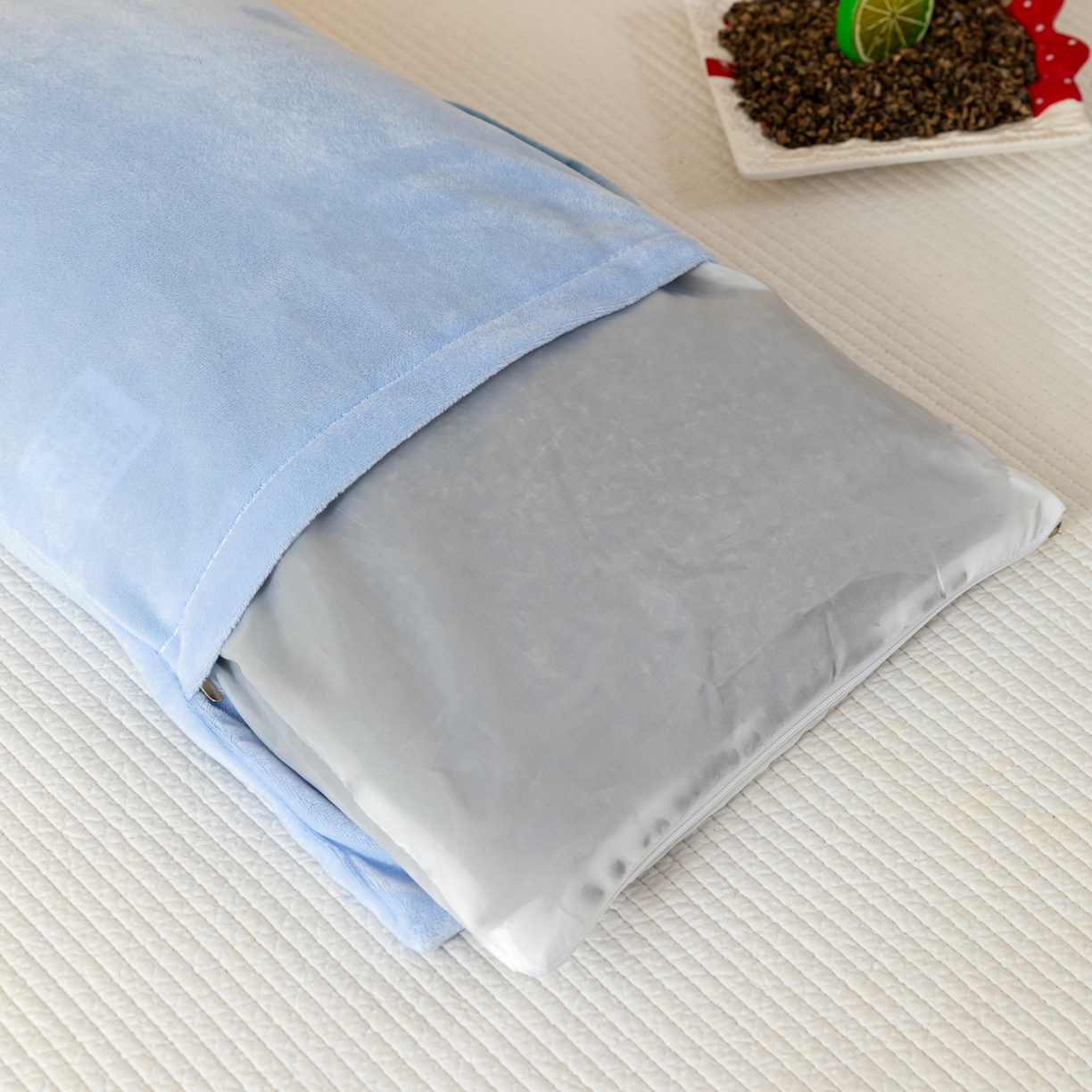 91家纺网 家纺一手货源 找家纺 织布人 2025新款荞麦枕婴肤绒卡通儿童荞麦枕学生枕开学季宿舍枕头枕芯 婴肤绒手提荞麦枕-恐龙蛋 30x50cm/只