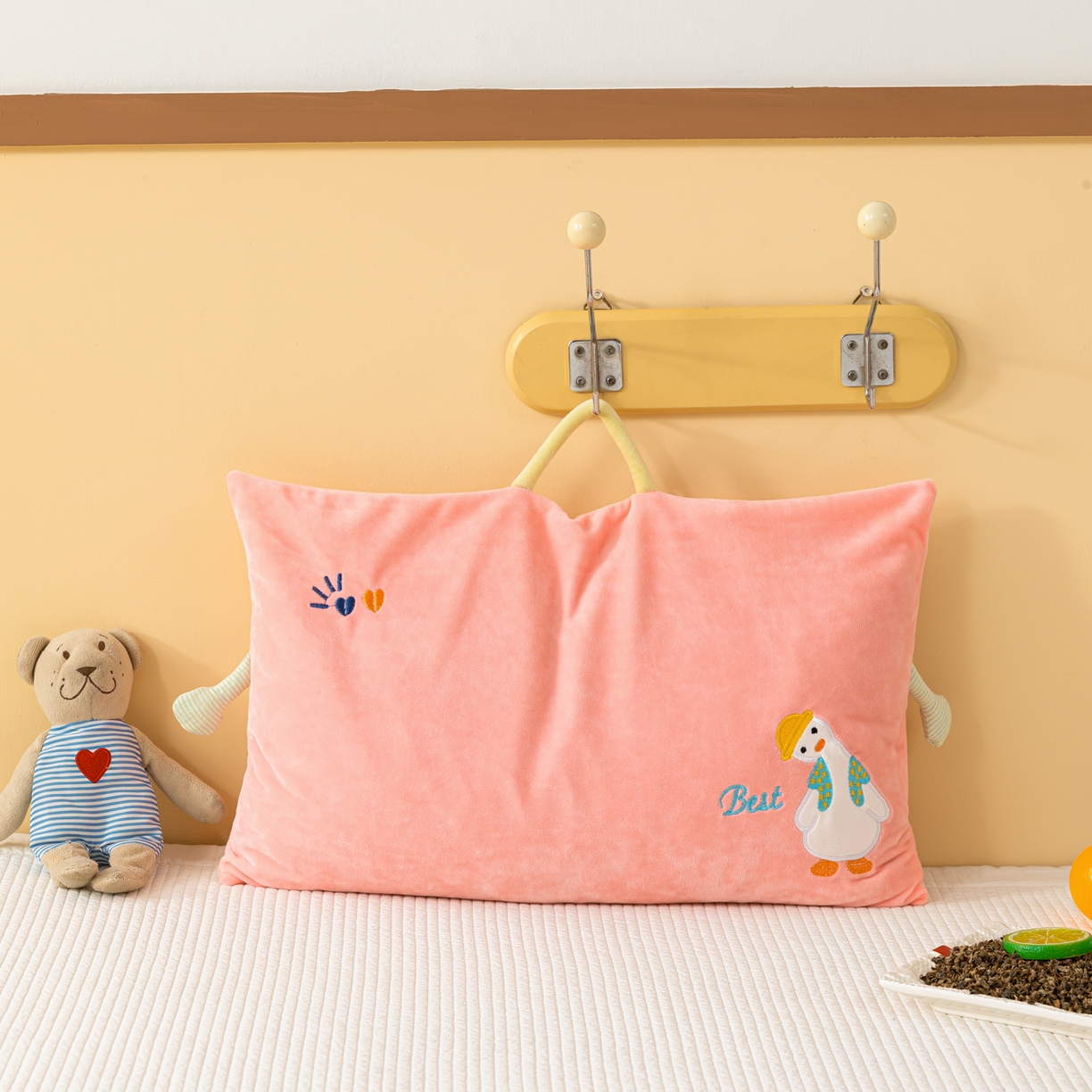 织布人 2025新款荞麦枕婴肤绒卡通儿童荞麦枕学生枕开学季宿舍枕头枕芯 婴肤绒手提荞麦枕-你好鸭 30x50cm/只