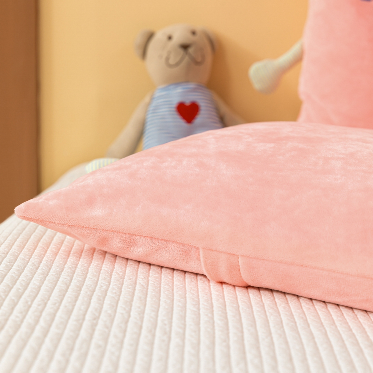 91家纺网 家纺一手货源 找家纺 织布人 2025新款荞麦枕婴肤绒卡通儿童荞麦枕学生枕开学季宿舍枕头枕芯 婴肤绒手提荞麦枕-你好鸭 30x50cm/只