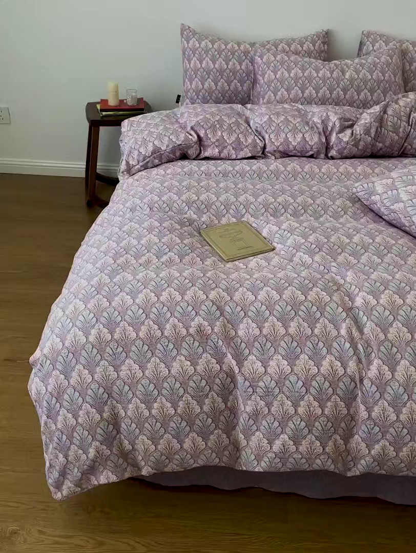 91家纺网 家纺一手货源 找家纺 梦纤绒 2025秋冬新款A类高克重亚麻复古诧季风原麻系列四件套 落叶知秋紫