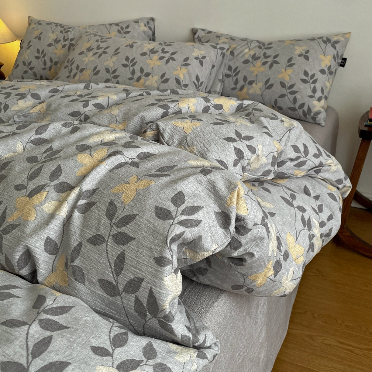 91家纺网 家纺一手货源 找家纺 梦纤绒 2025秋冬新款A类高克重亚麻复古诧季风原麻系列四件套 蔓叶兰