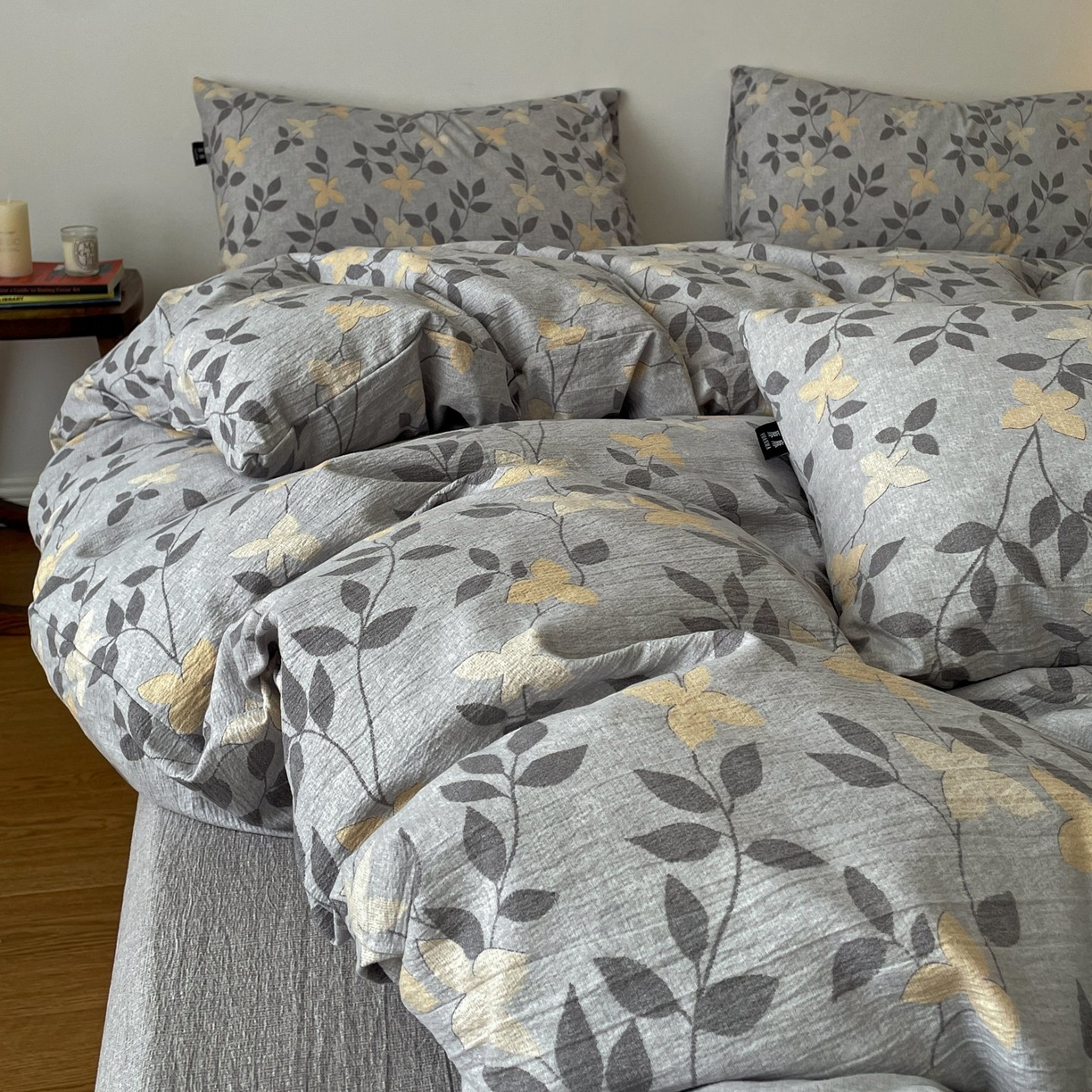 91家纺网 家纺一手货源 找家纺 梦纤绒 2025秋冬新款A类高克重亚麻复古诧季风原麻系列四件套 蔓叶兰