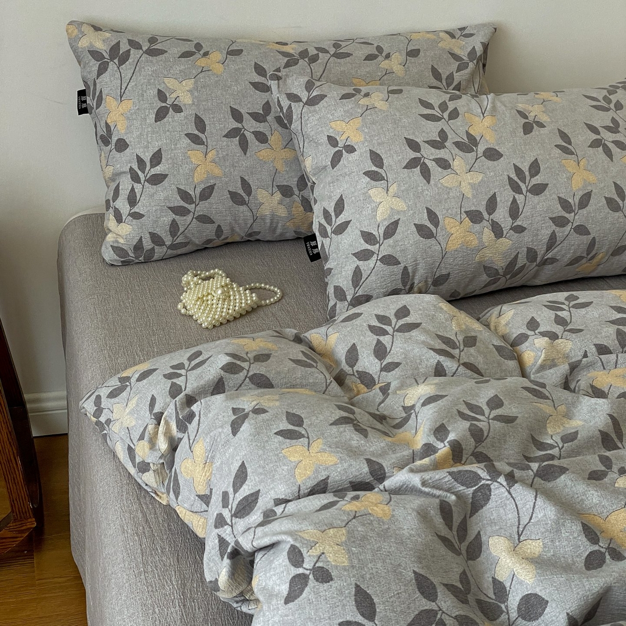 91家纺网 家纺一手货源 找家纺 梦纤绒 2025秋冬新款A类高克重亚麻复古诧季风原麻系列四件套 蔓叶兰