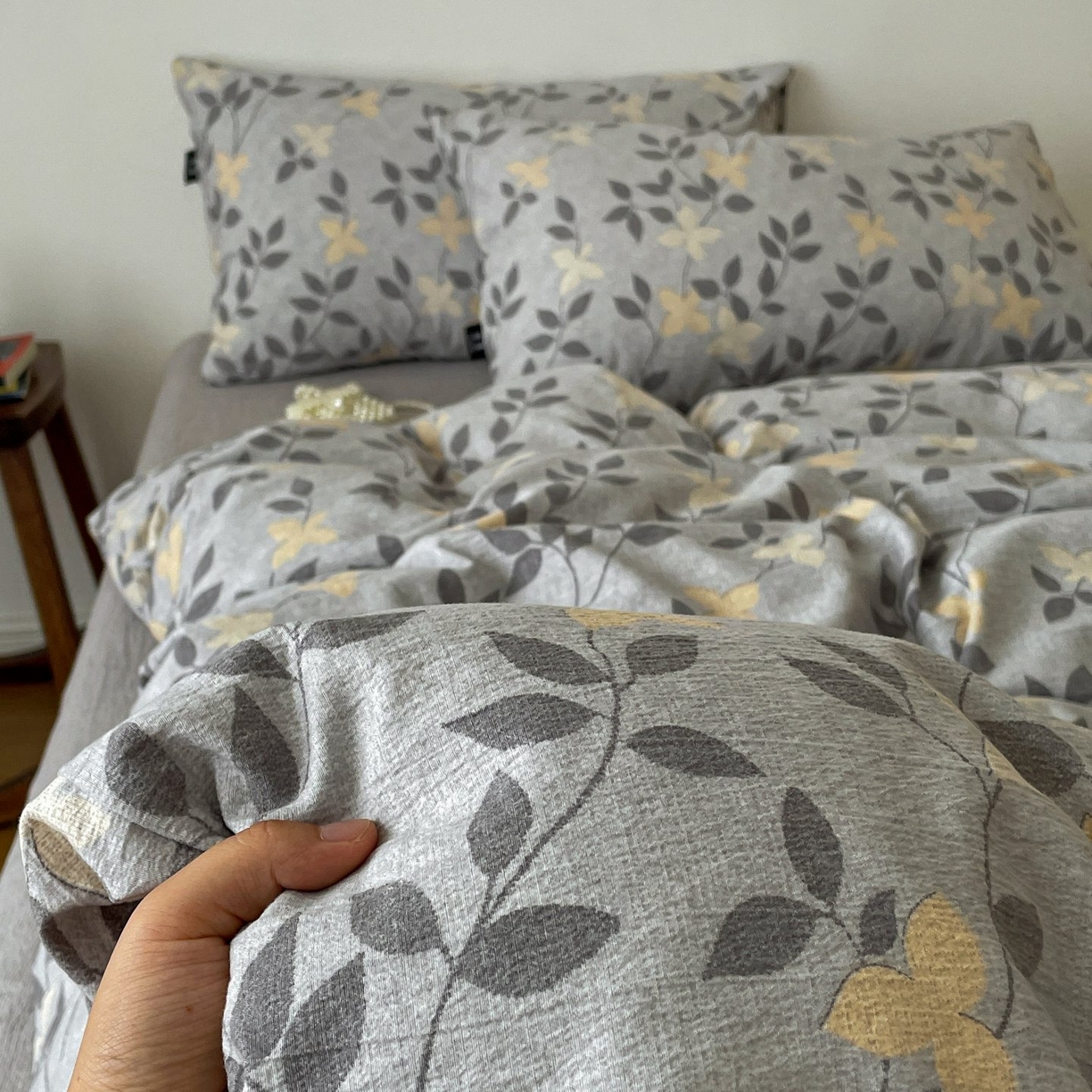 91家纺网 家纺一手货源 找家纺 梦纤绒 2025秋冬新款A类高克重亚麻复古诧季风原麻系列四件套 蔓叶兰