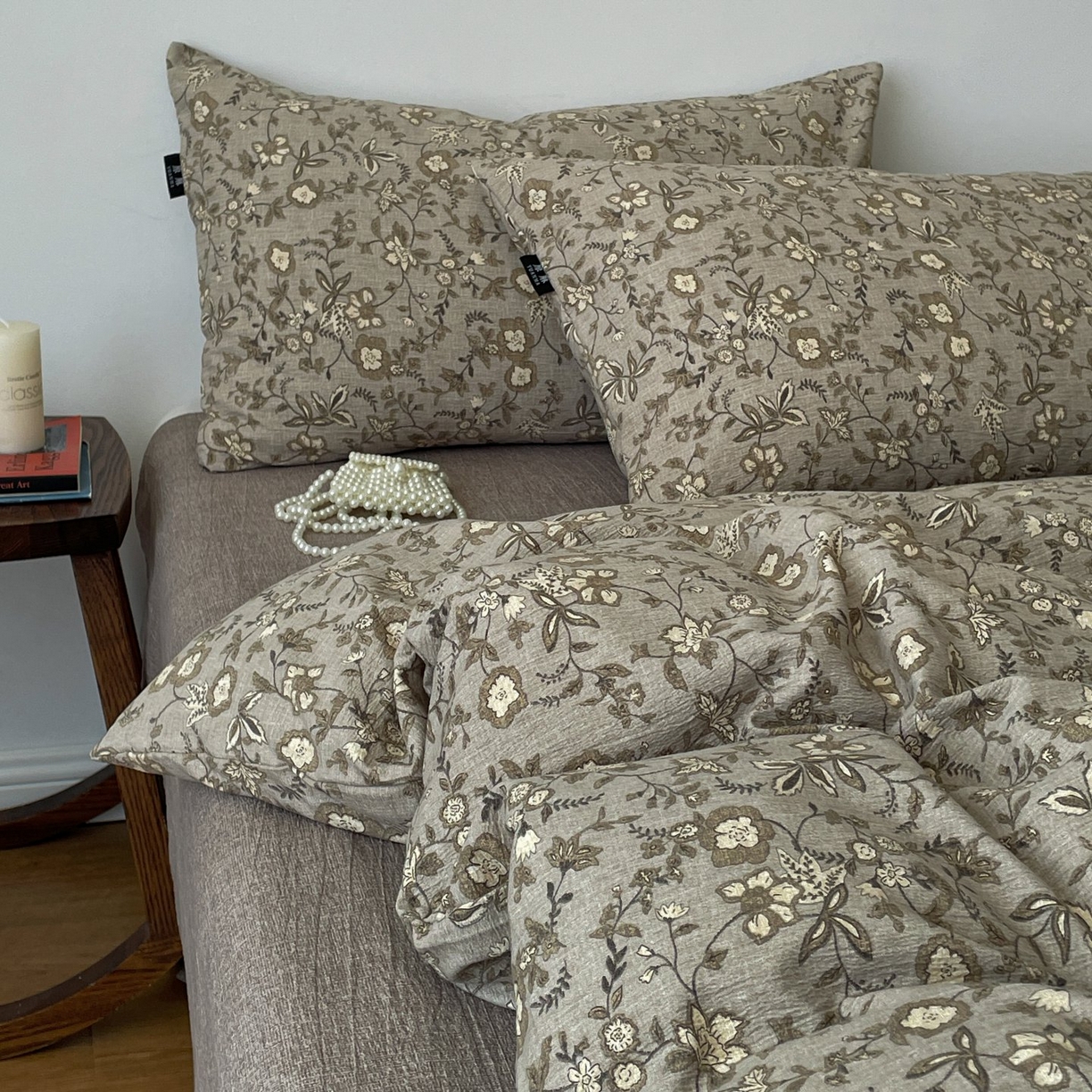 91家纺网 家纺一手货源 找家纺 梦纤绒 2025秋冬新款A类高克重亚麻复古诧季风原麻系列四件套 梅花颂