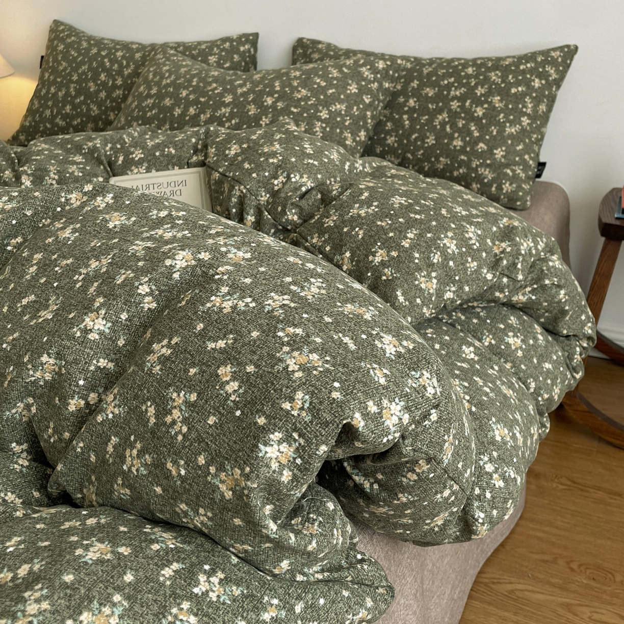 91家纺网 家纺一手货源 找家纺 梦纤绒 2025秋冬新款A类高克重亚麻复古诧季风原麻系列四件套 茉莉-亚绿