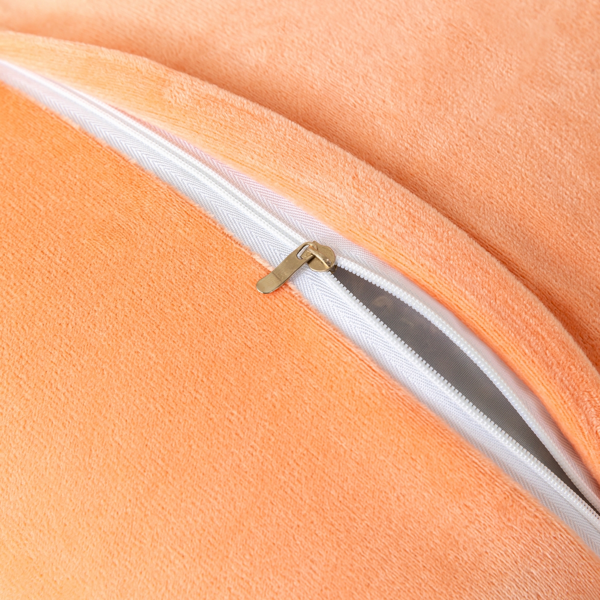 91家纺网 家纺一手货源 找家纺 织布人 2025新款枕芯婴肤绒手提袋卡通儿童枕学生枕开学季宿舍枕头枕芯 婴肤绒手提卡通枕-彩虹马 30x50cm/只