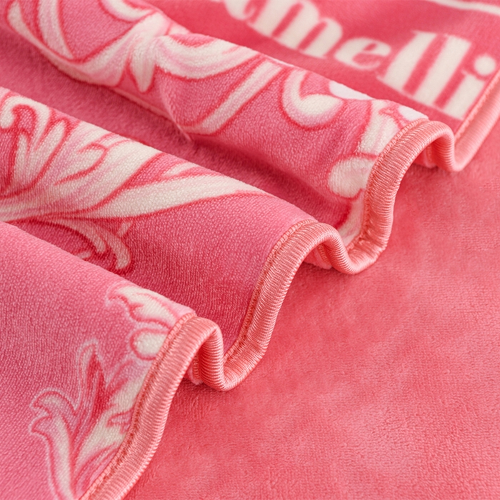 91家纺网 家纺一手货源 找家纺 羽梦2025新款8.5斤牛奶法莱绒金貂法兰绒四件套直播爆款爱丽丝