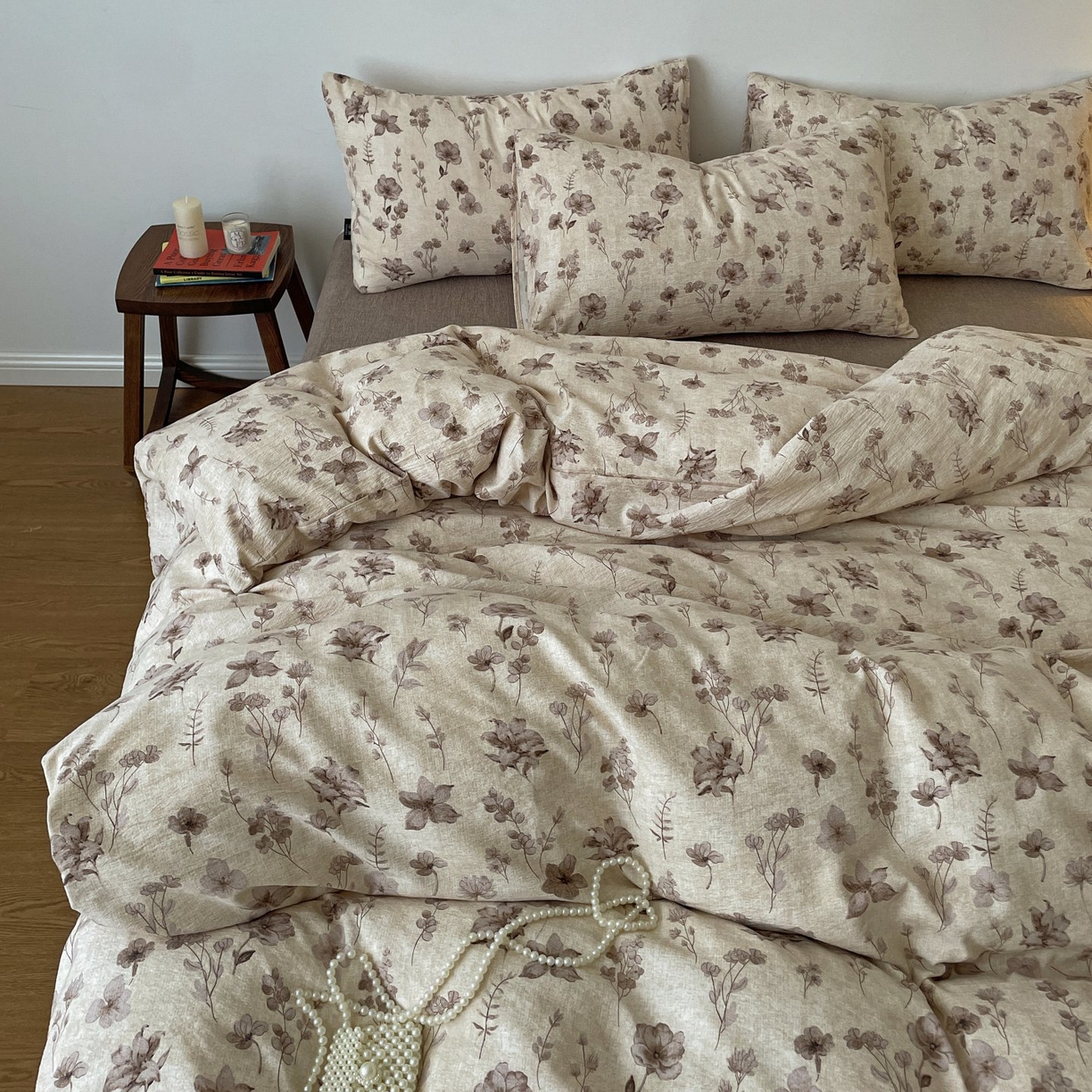 91家纺网 家纺一手货源 找家纺 梦纤绒 2025秋冬新款A类高克重亚麻复古诧季风原麻系列四件套 墨色花语