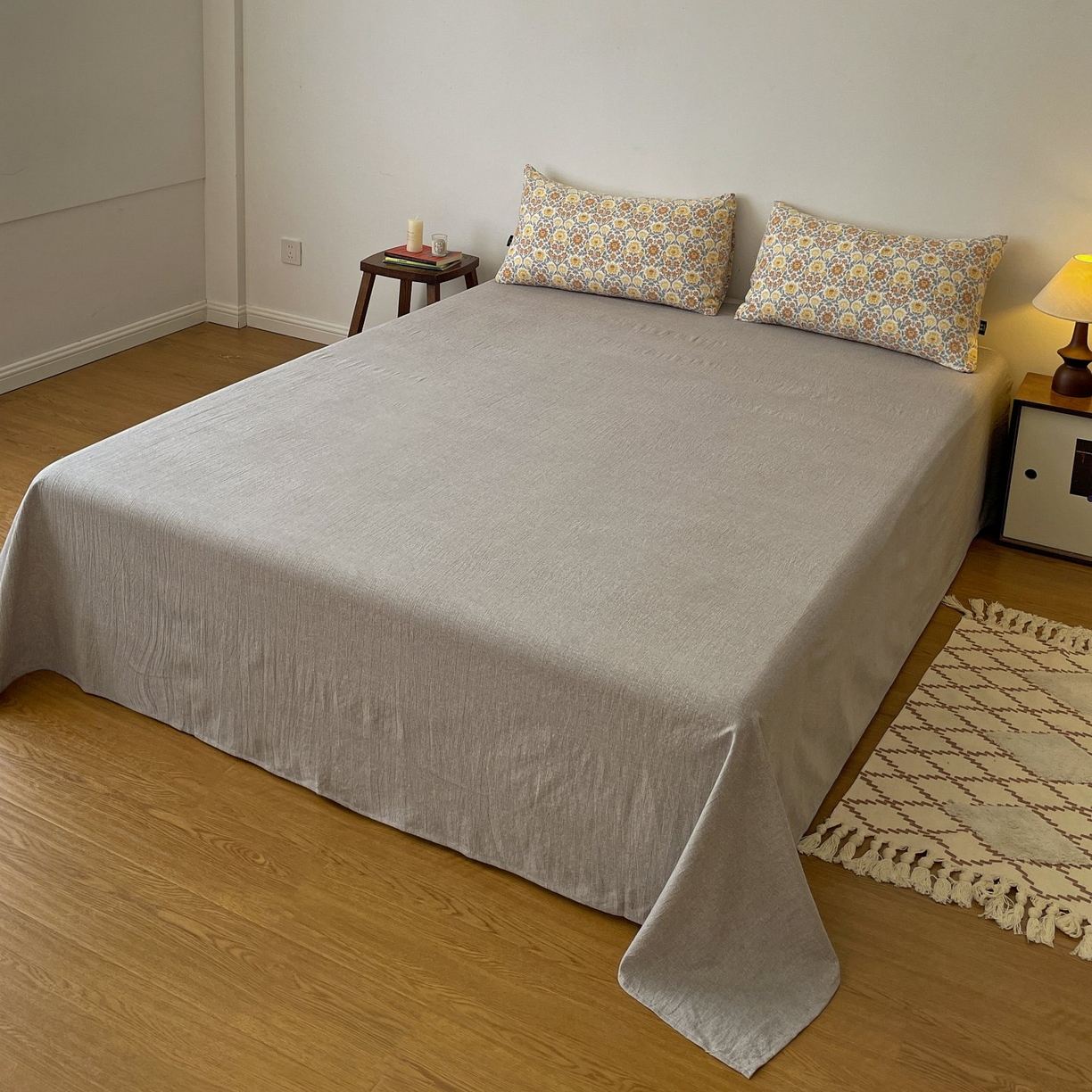 91家纺网 家纺一手货源 找家纺 梦纤绒 2025秋冬新款A类高克重亚麻复古诧季风原麻系列四件套 木槿花咖