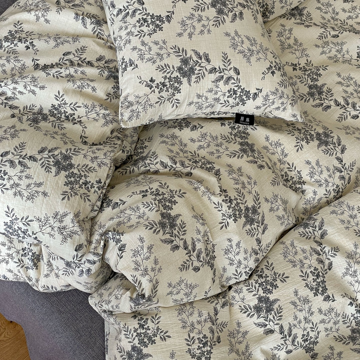 91家纺网 家纺一手货源 找家纺 梦纤绒 2025秋冬新款A类高克重亚麻复古诧季风原麻系列四件套 欧若拉