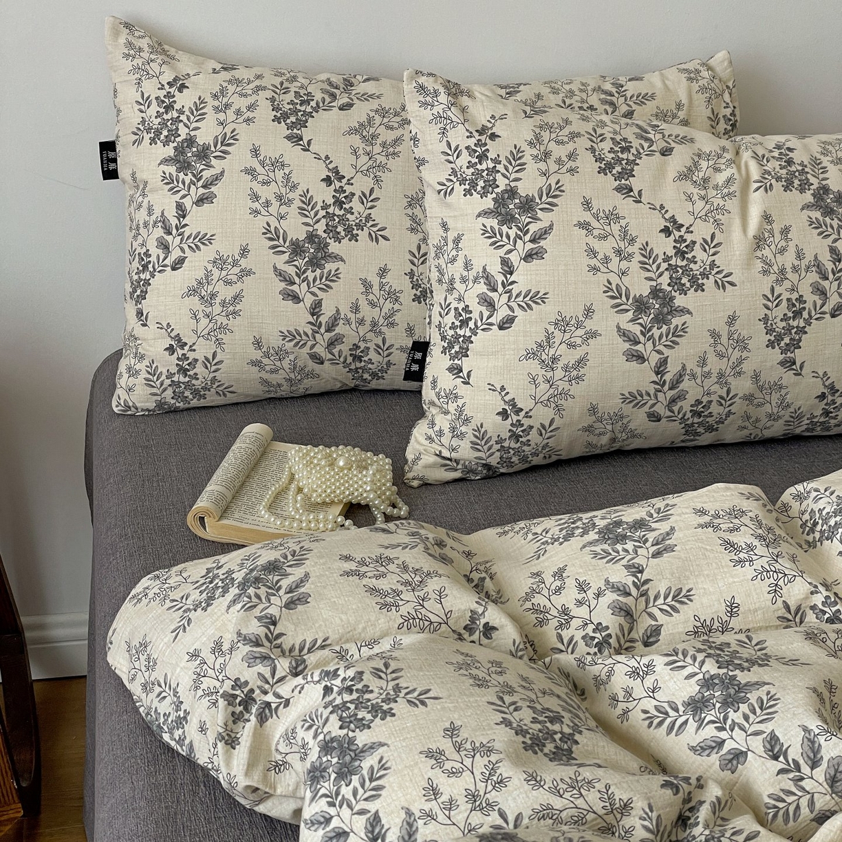 91家纺网 家纺一手货源 找家纺 梦纤绒 2025秋冬新款A类高克重亚麻复古诧季风原麻系列四件套 欧若拉