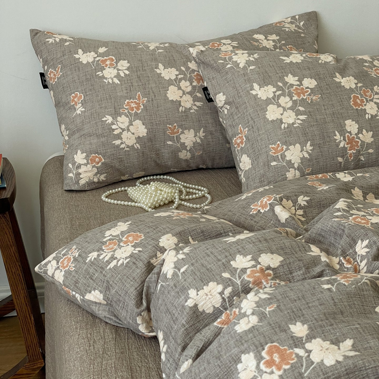 91家纺网 家纺一手货源 找家纺 梦纤绒 2025秋冬新款A类高克重亚麻复古诧季风原麻系列四件套 山居