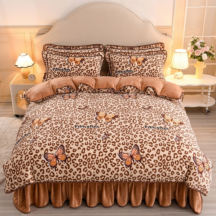 91家纺网 家纺一手货源 找家纺 羽梦2025新款8.5斤牛奶法莱绒金貂法兰绒四件套直播爆款蝶恋花