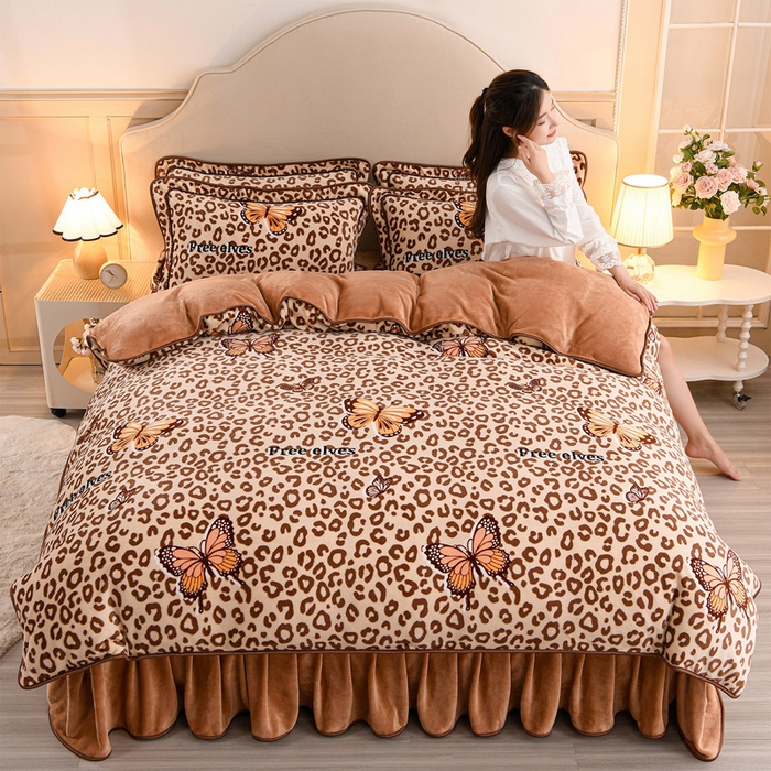 91家纺网 家纺一手货源 找家纺 羽梦2025新款8.5斤牛奶法莱绒金貂法兰绒四件套直播爆款蝶恋花