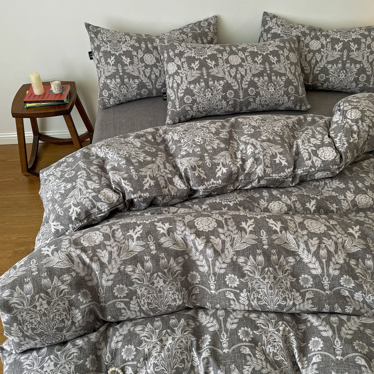 91家纺网 家纺一手货源 找家纺 梦纤绒 2025秋冬新款A类高克重亚麻复古诧季风原麻系列四件套 水墨青筠 灰