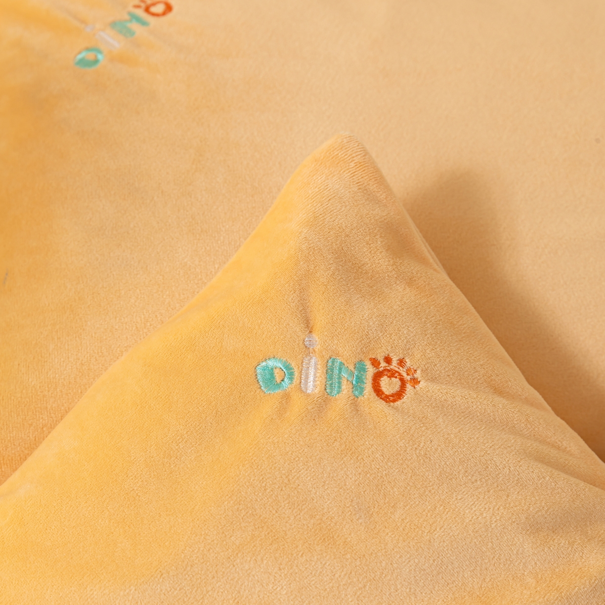 91家纺网 家纺一手货源 找家纺 织布人 2025新款枕芯婴肤绒手提袋卡通儿童枕学生枕开学季宿舍枕头枕芯 婴肤绒手提卡通枕-小蜗牛 30x50cm/只