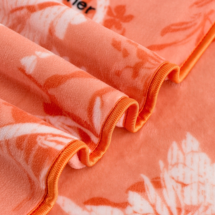 91家纺网 家纺一手货源 找家纺 羽梦2025新款8.5斤牛奶法莱绒金貂法兰绒四件套直播爆款蝶舞花语