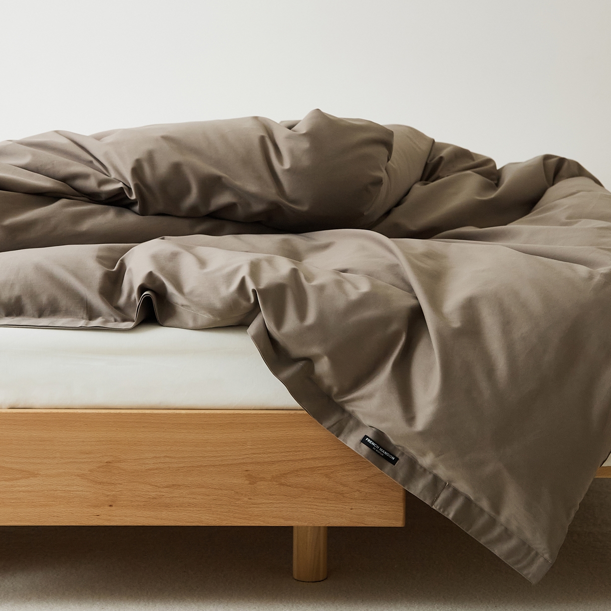 91家纺网 家纺一手货源 找家纺 EH家居 2025新款全棉磨毛纯色单被套-云栖系列 云栖-高级咖