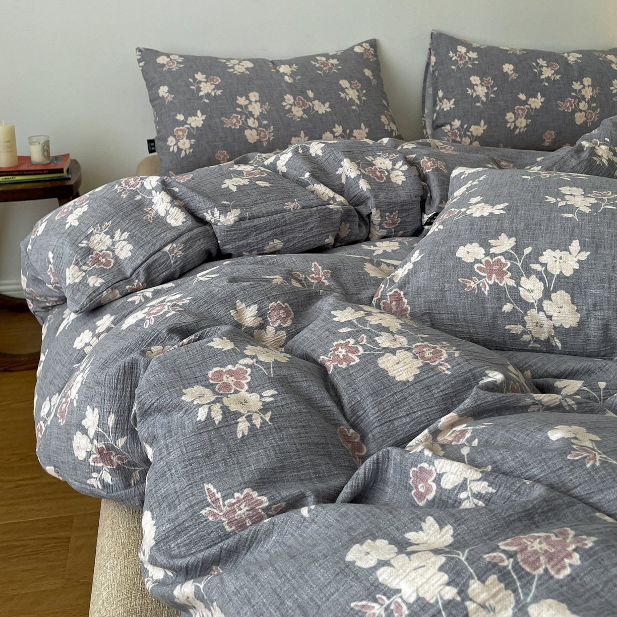 91家纺网 家纺一手货源 找家纺 梦纤绒 2025秋冬新款A类高克重亚麻复古诧季风原麻系列四件套 夕颜