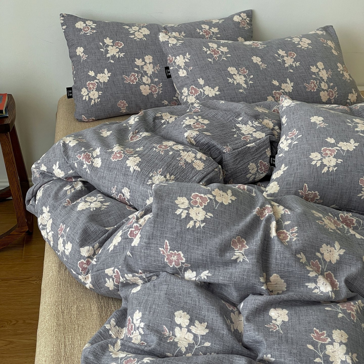 91家纺网 家纺一手货源 找家纺 梦纤绒 2025秋冬新款A类高克重亚麻复古诧季风原麻系列四件套 夕颜