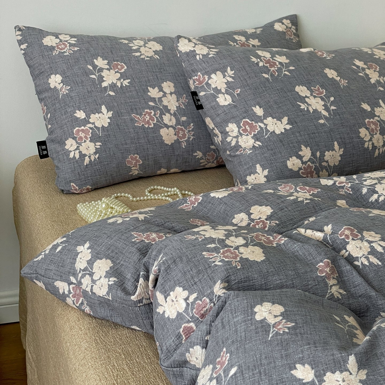 91家纺网 家纺一手货源 找家纺 梦纤绒 2025秋冬新款A类高克重亚麻复古诧季风原麻系列四件套 夕颜