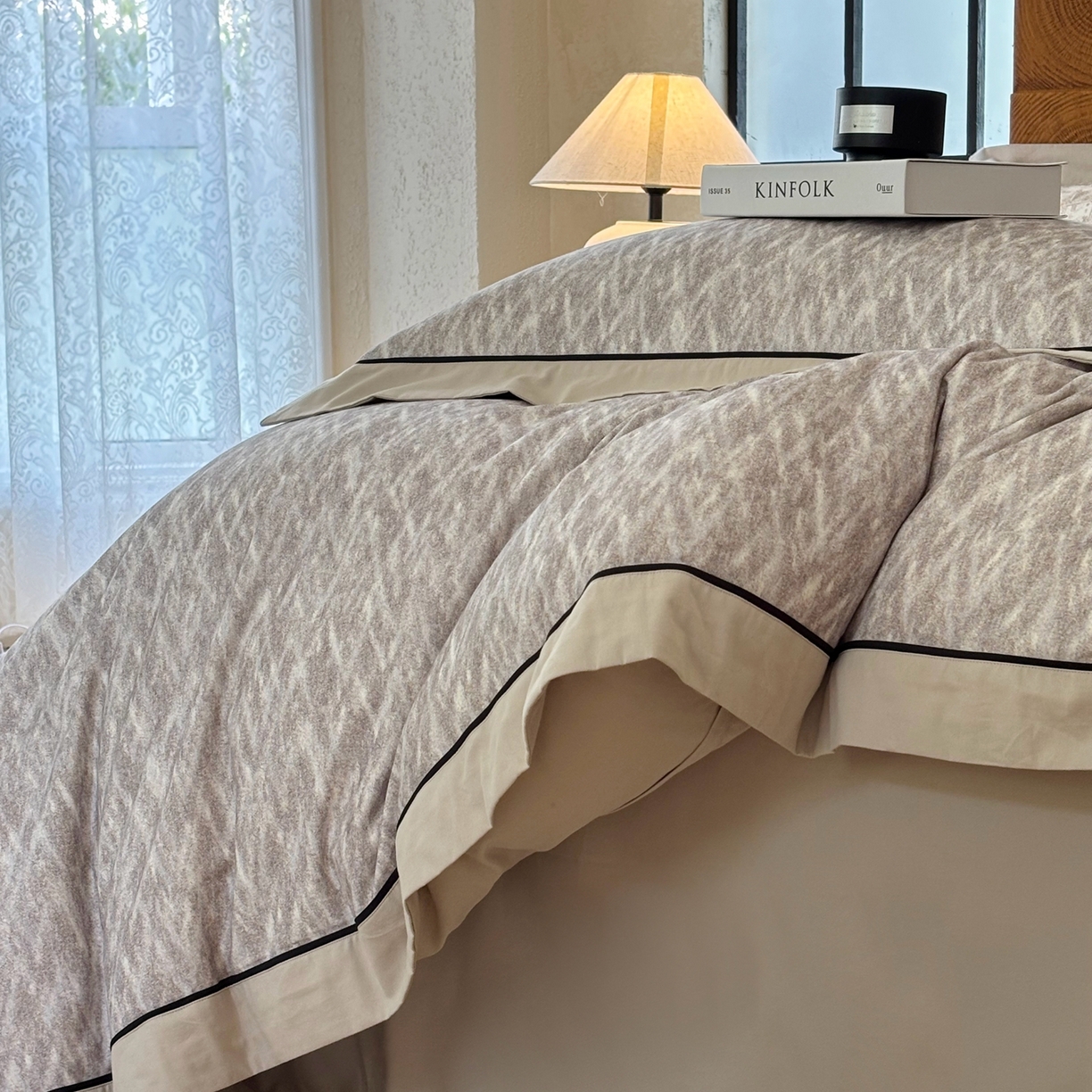 91家纺网 家纺一手货源 找家纺 嘉汀兰2025新款全棉臻品磨毛轻奢时尚秋冬加厚四件套-拼角款 星辰