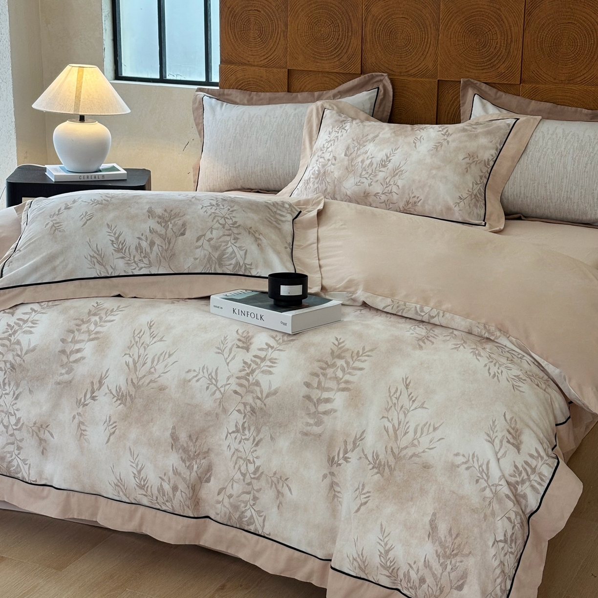 91家纺网 家纺一手货源 找家纺 嘉汀兰2025新款全棉臻品磨毛轻奢时尚秋冬加厚四件套-拼角款 杏花微雨